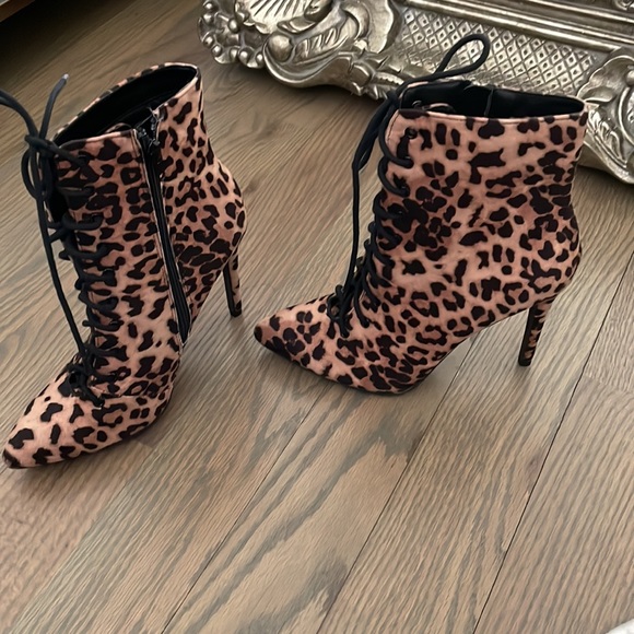 Leopard Pointed Toe Lace-up Bootie - Picture 2 of 8